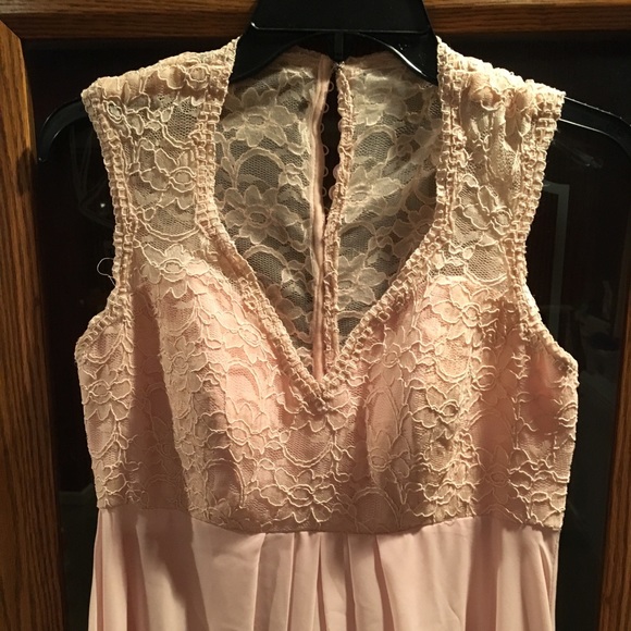 Evening gown or prom dress - Picture 2 of 4